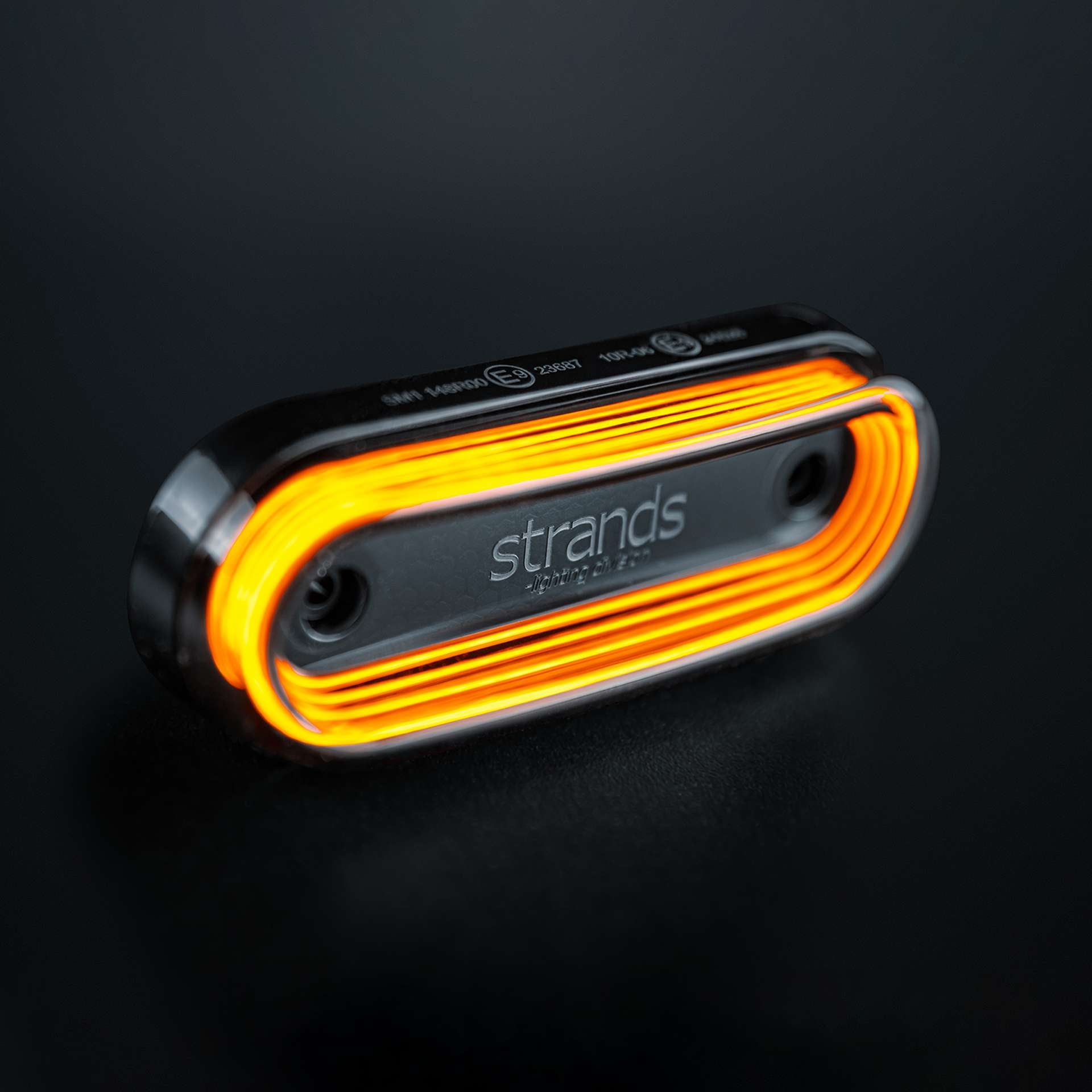 Strands FOR9T LUCE D'INGOMBRO LATERALE GRAVITY
